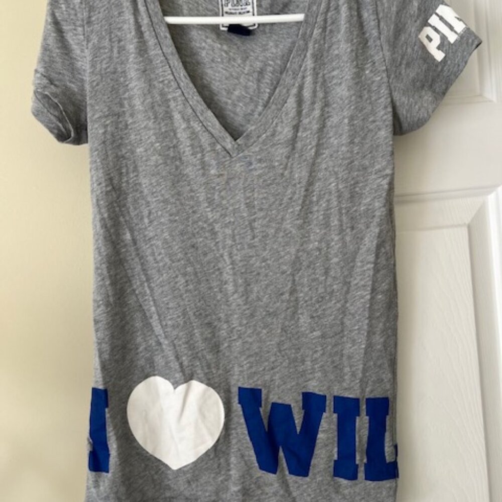 PINK by Victoria's Secret Collegiate Collection Wildcats Tshirt, size Small